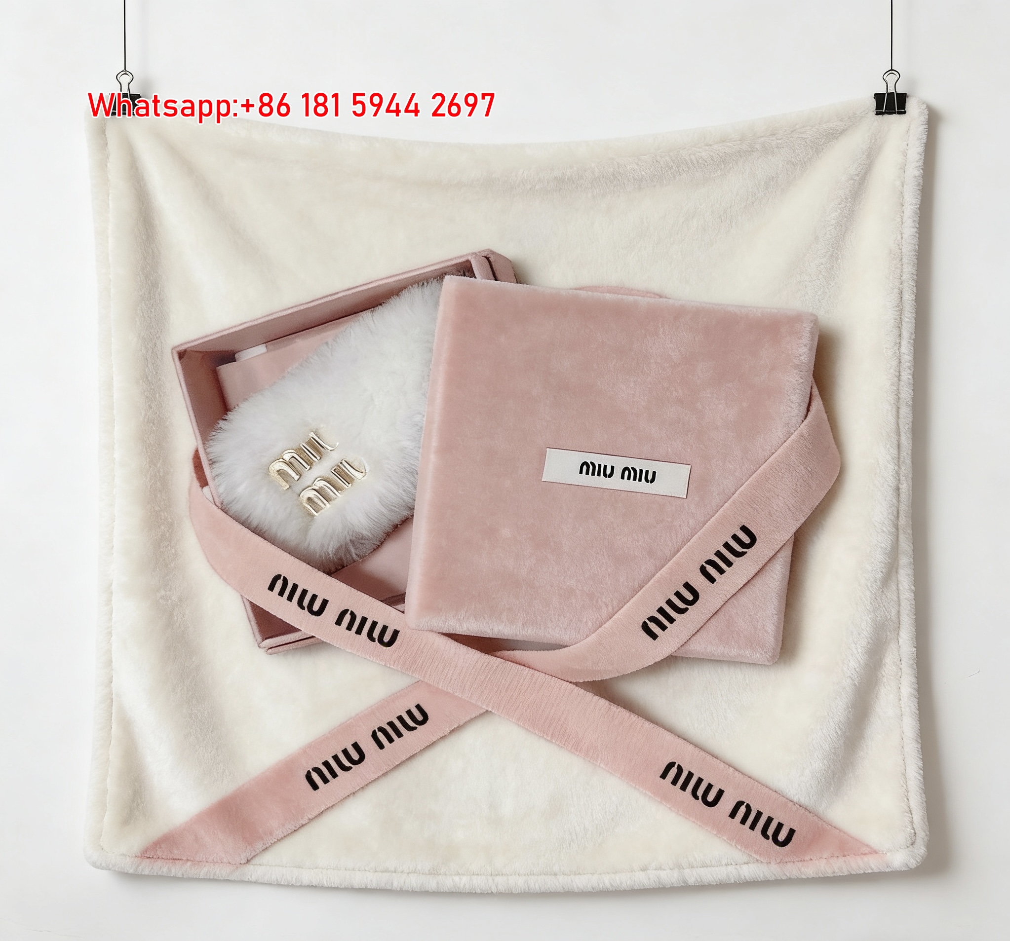 Luxury Miu Miu Blush Pink & White Fluffy Fur Print Flannel Sofa Throw Blanket - Gift Box Design IMG_0522